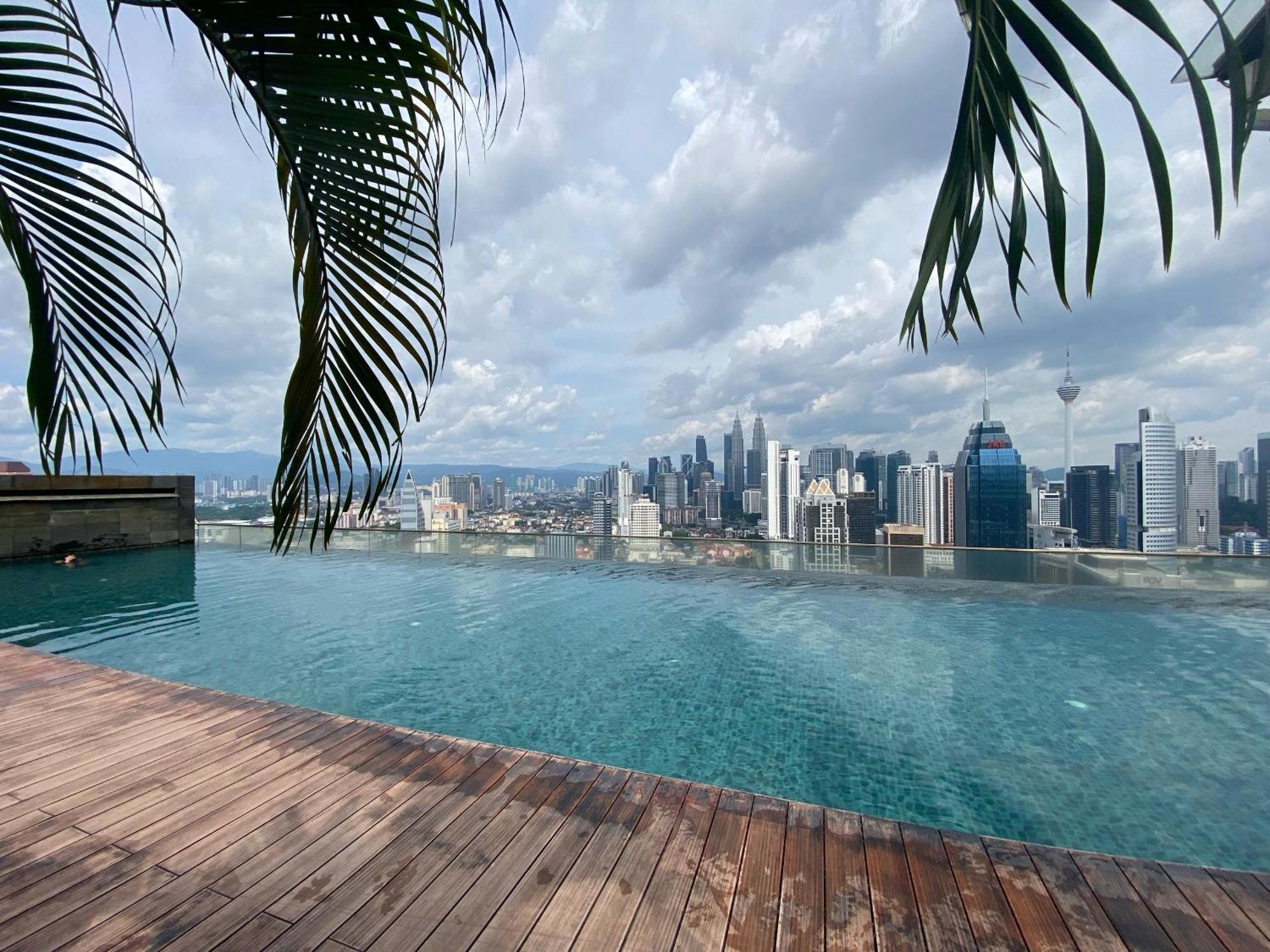 Skyfloat Infinity Hostel Kuala Lumpur Extérieur photo